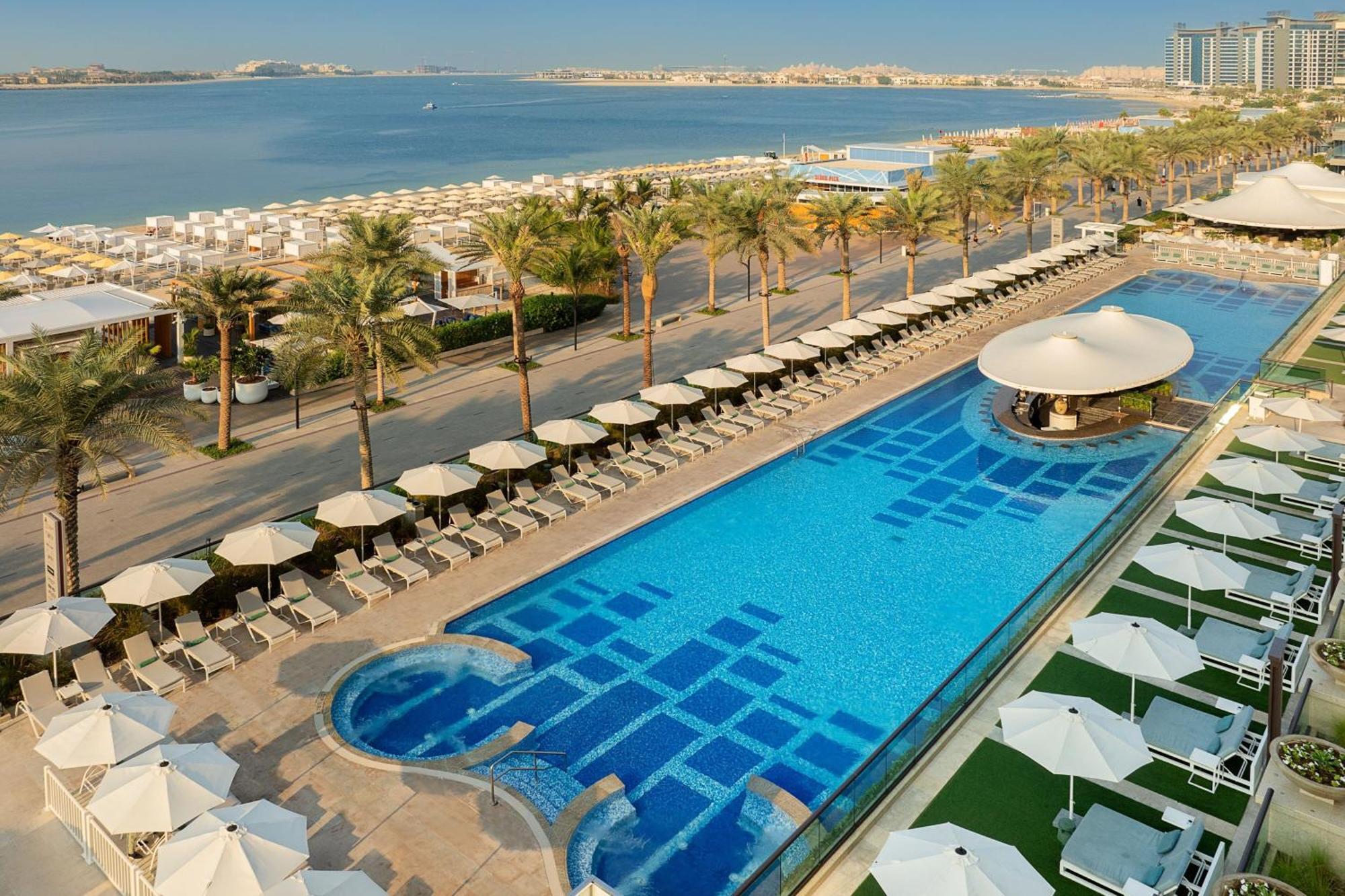 Marriott Resort Palm Jumeirah, Dubai Exterior foto The Palm Beach Pool
